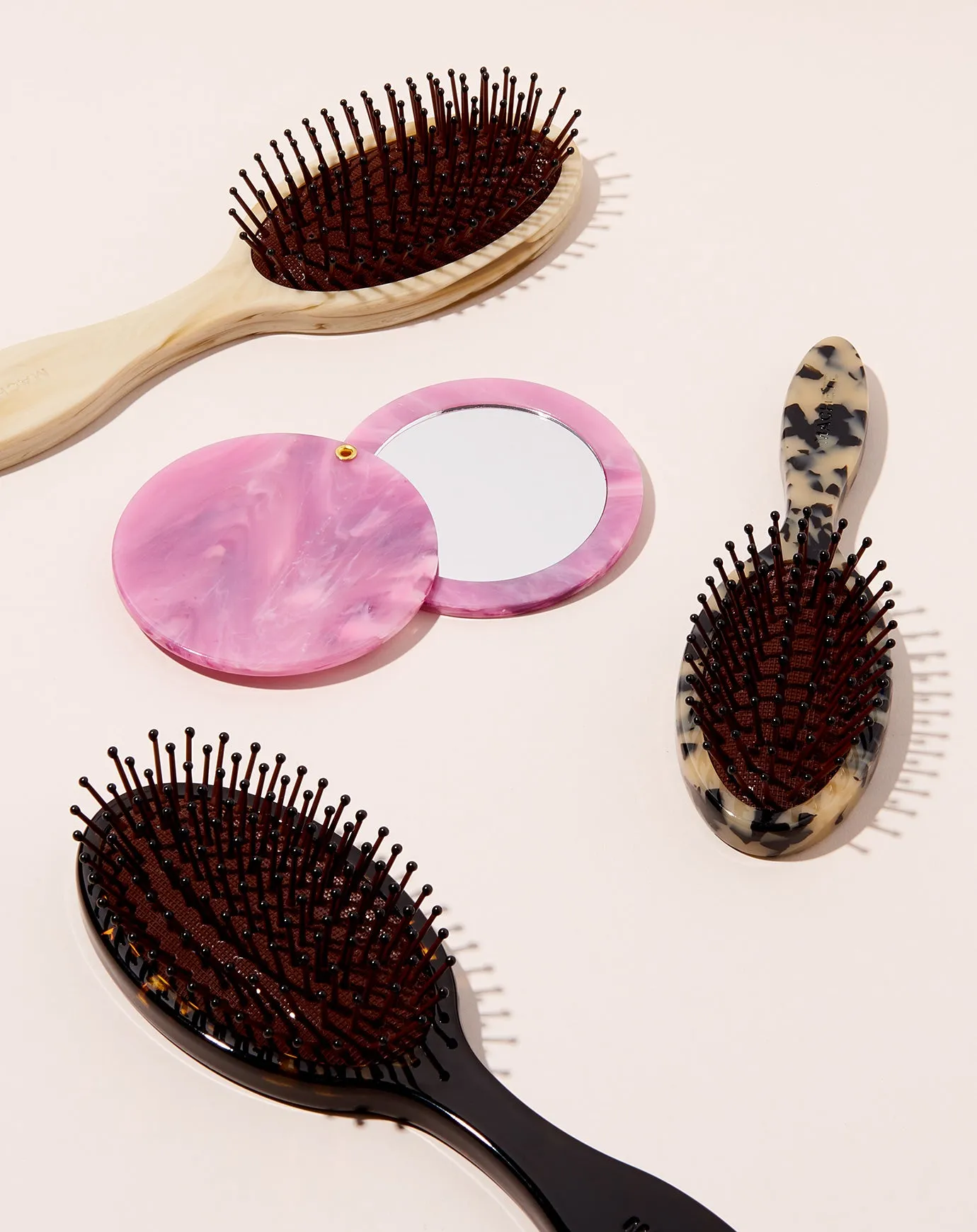 Everyday Detangling Hair Brush in Dark Tortoise