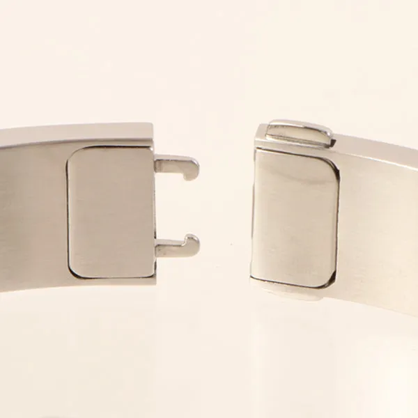 FENDI Rectangular Face Logo Bangle Watch Silver